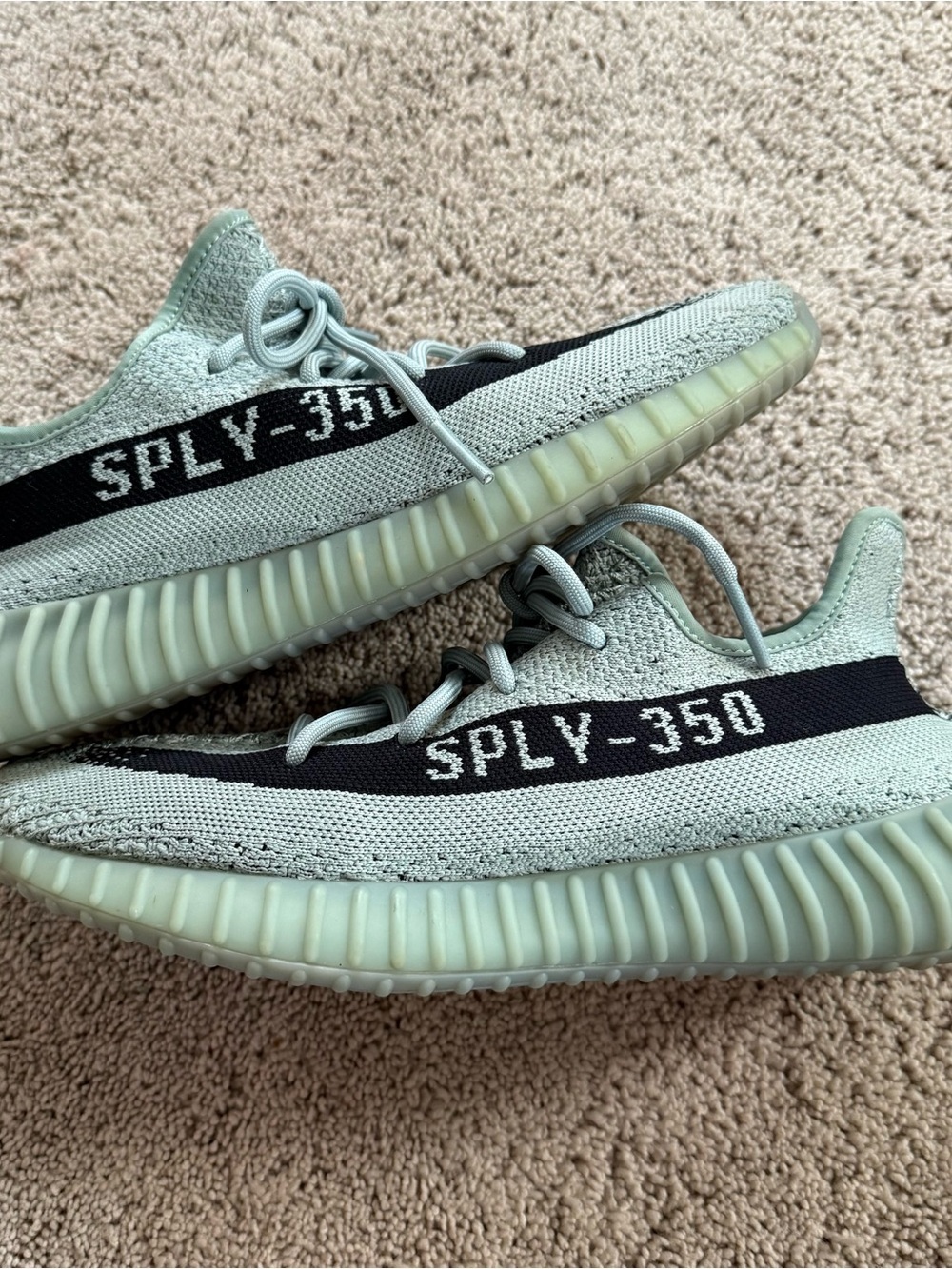 adidas Yeezy Boost 350 V2 9.5
